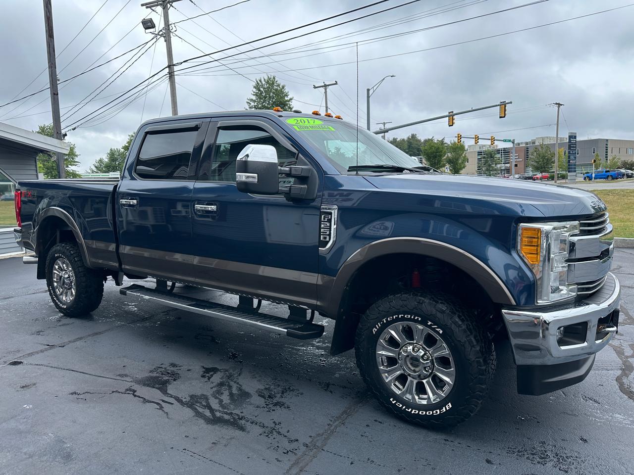 Ford F-250 SD Lariat Crew Cab 4WD 2017