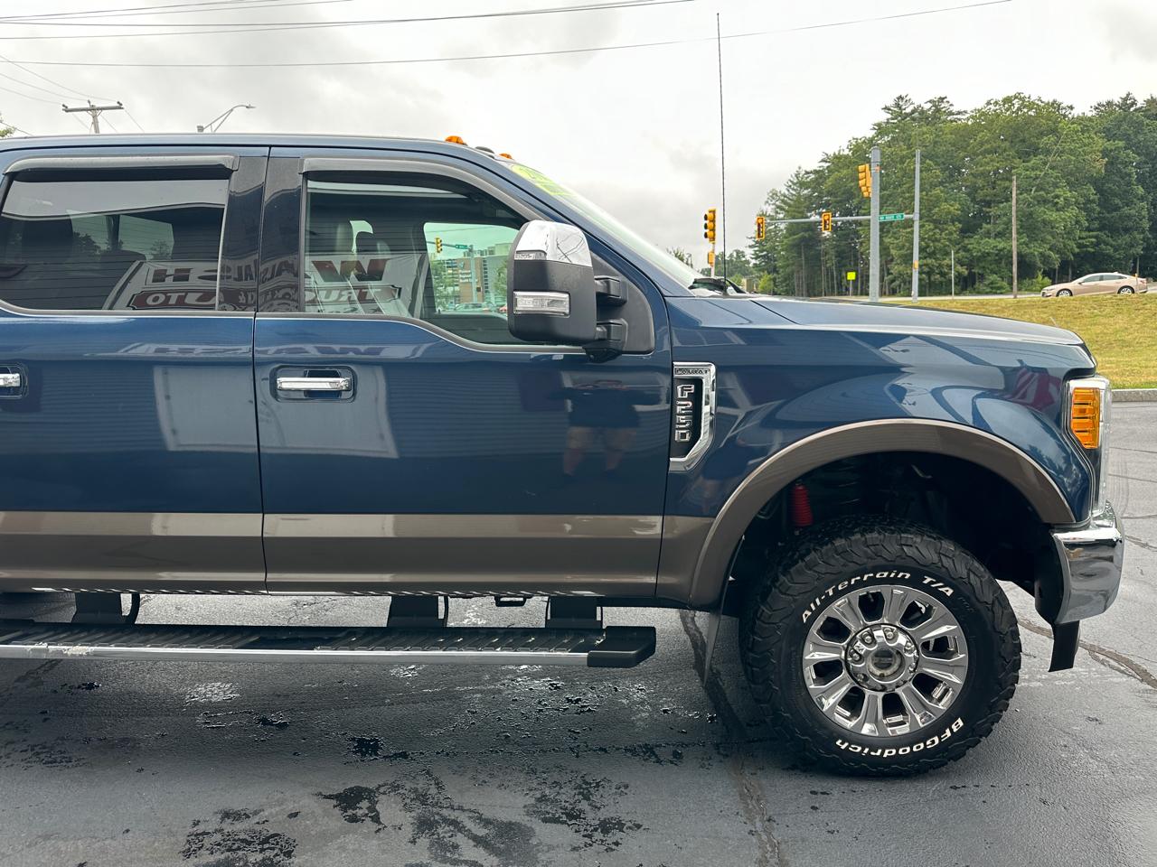 Ford F-250 SD Lariat Crew Cab 4WD 2017
