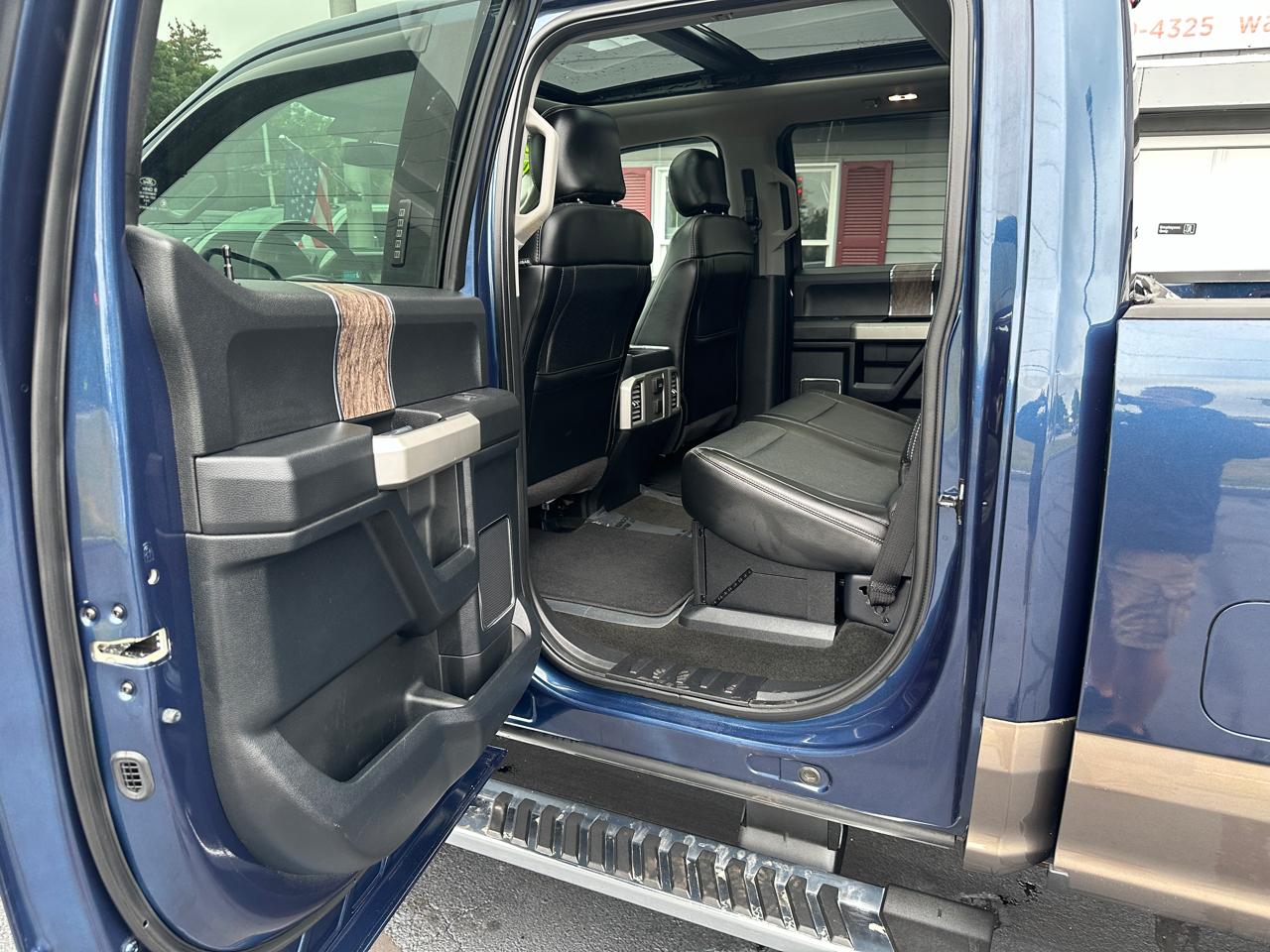 Ford F-250 SD Lariat Crew Cab 4WD 2017