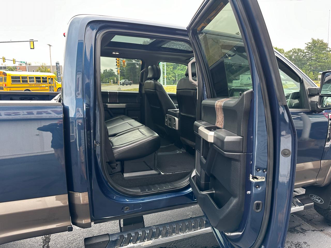 Ford F-250 SD Lariat Crew Cab 4WD 2017