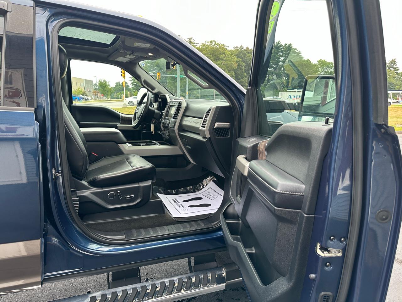 Ford F-250 SD Lariat Crew Cab 4WD 2017