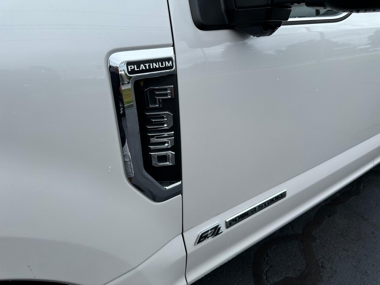 Ford F-350 SD Platinum Crew Cab 4WD 2018
