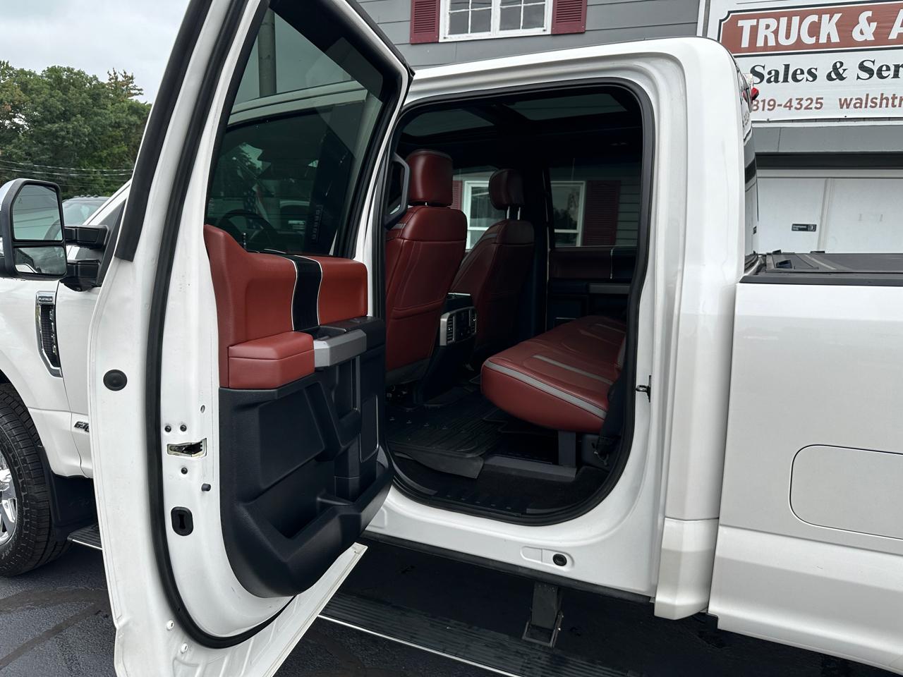 Ford F-350 SD Platinum Crew Cab 4WD 2018