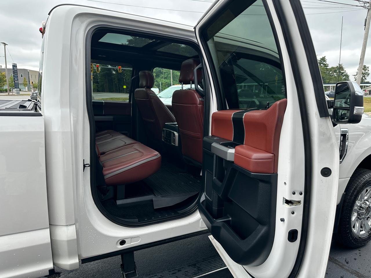 Ford F-350 SD Platinum Crew Cab 4WD 2018