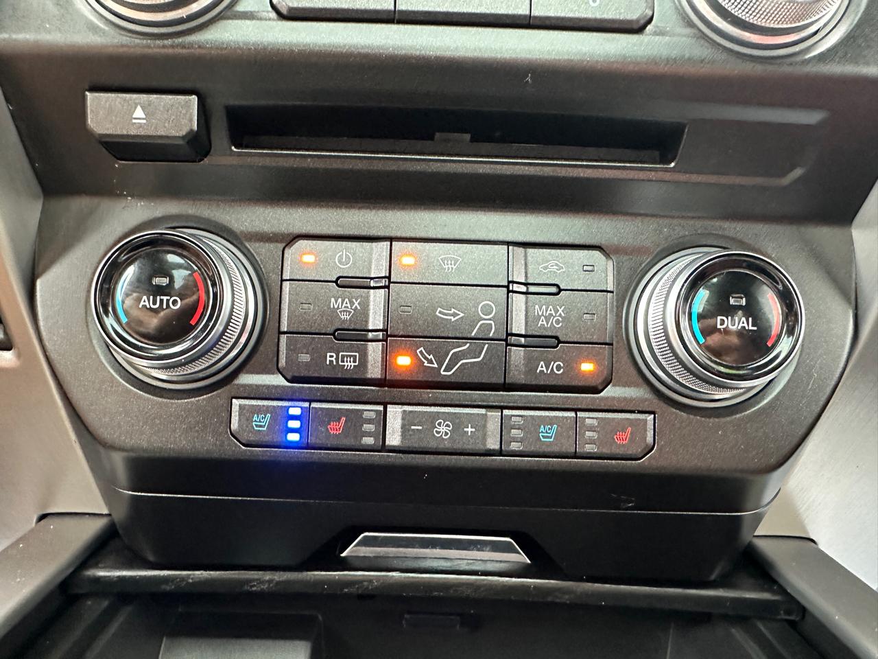 Ford F-350 SD Platinum Crew Cab 4WD 2018