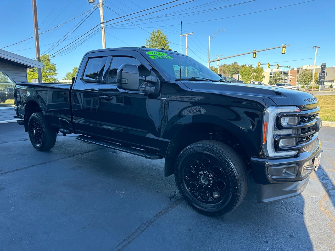 Ford F-350 SD Lariat SuperCab Long Bed 4WD 2023