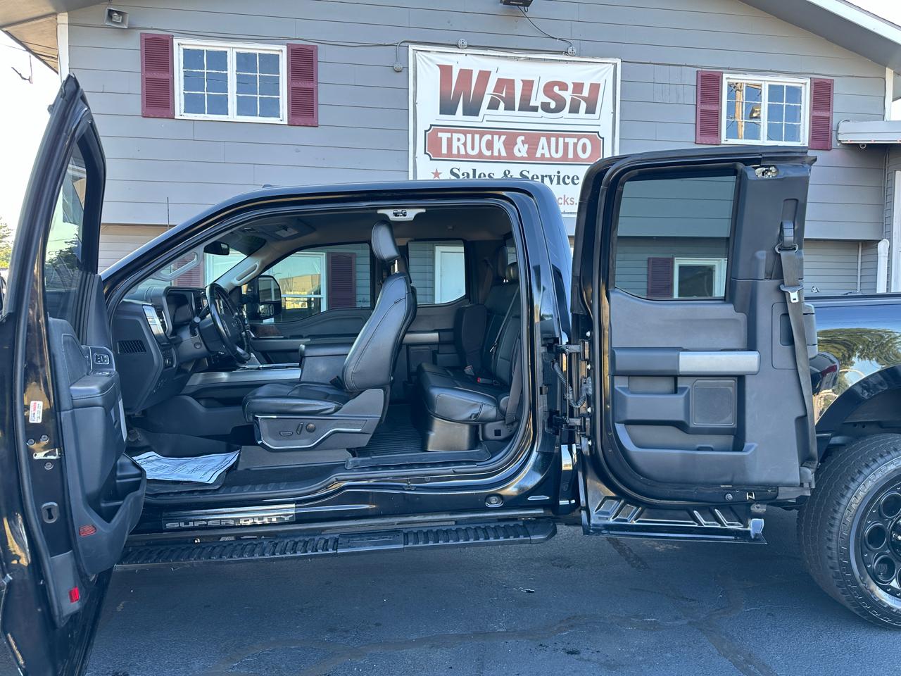 Ford F-350 SD Lariat SuperCab Long Bed 4WD 2023