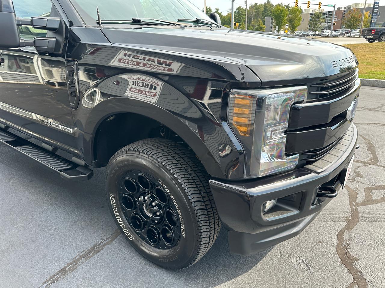 Ford F-350 SD Lariat Crew Cab 4WD 2019