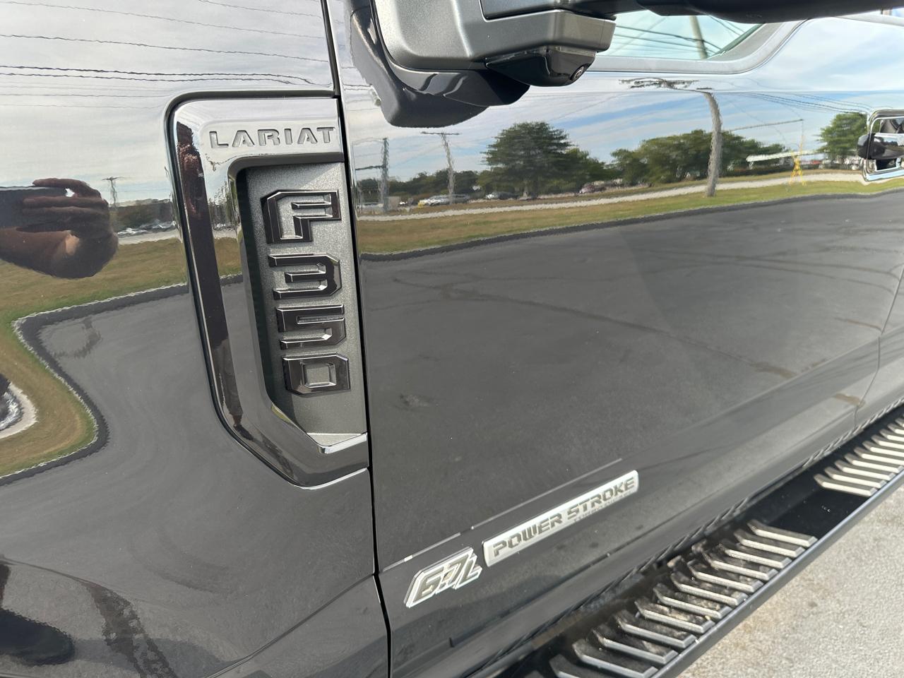 Ford F-350 SD Lariat Crew Cab 4WD 2019