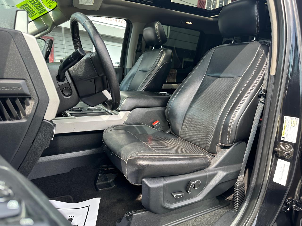 Ford F-350 SD Lariat Crew Cab 4WD 2019