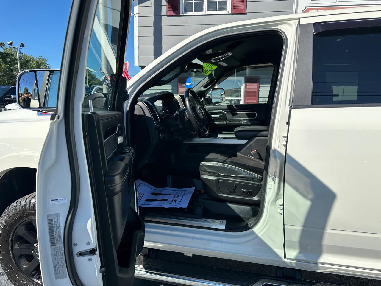 RAM 2500 Laramie Crew Cab 4WD 2019