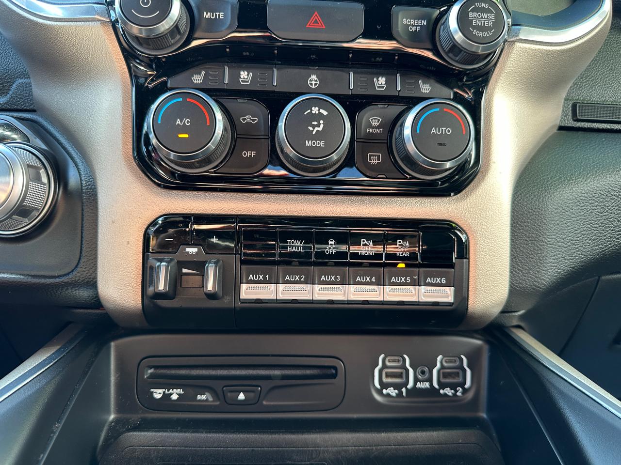 RAM 2500 Laramie Crew Cab 4WD 2019