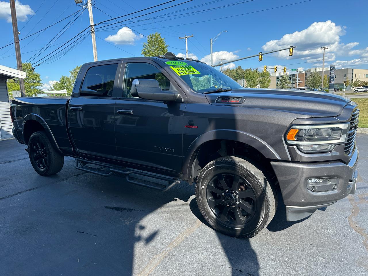 RAM 3500 Laramie Crew Cab SWB 4WD 2020