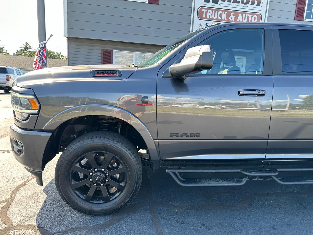 RAM 3500 Laramie Crew Cab SWB 4WD 2020