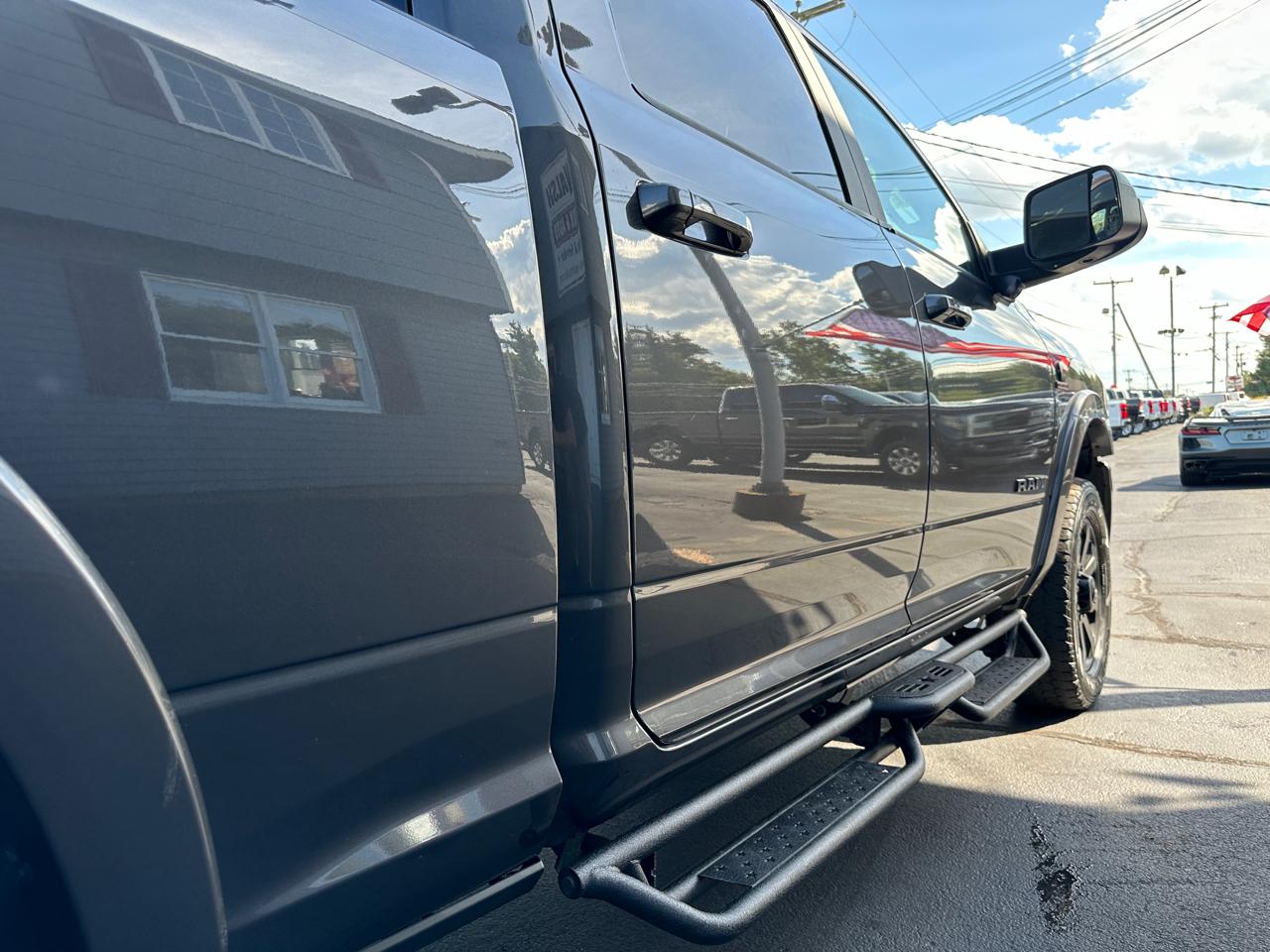 RAM 3500 Laramie Crew Cab SWB 4WD 2020