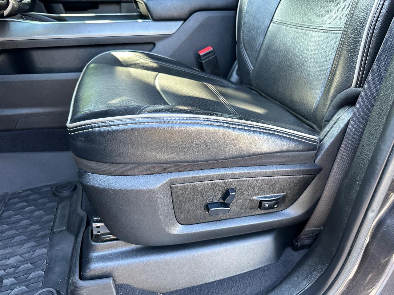 RAM 3500 Laramie Crew Cab SWB 4WD 2020