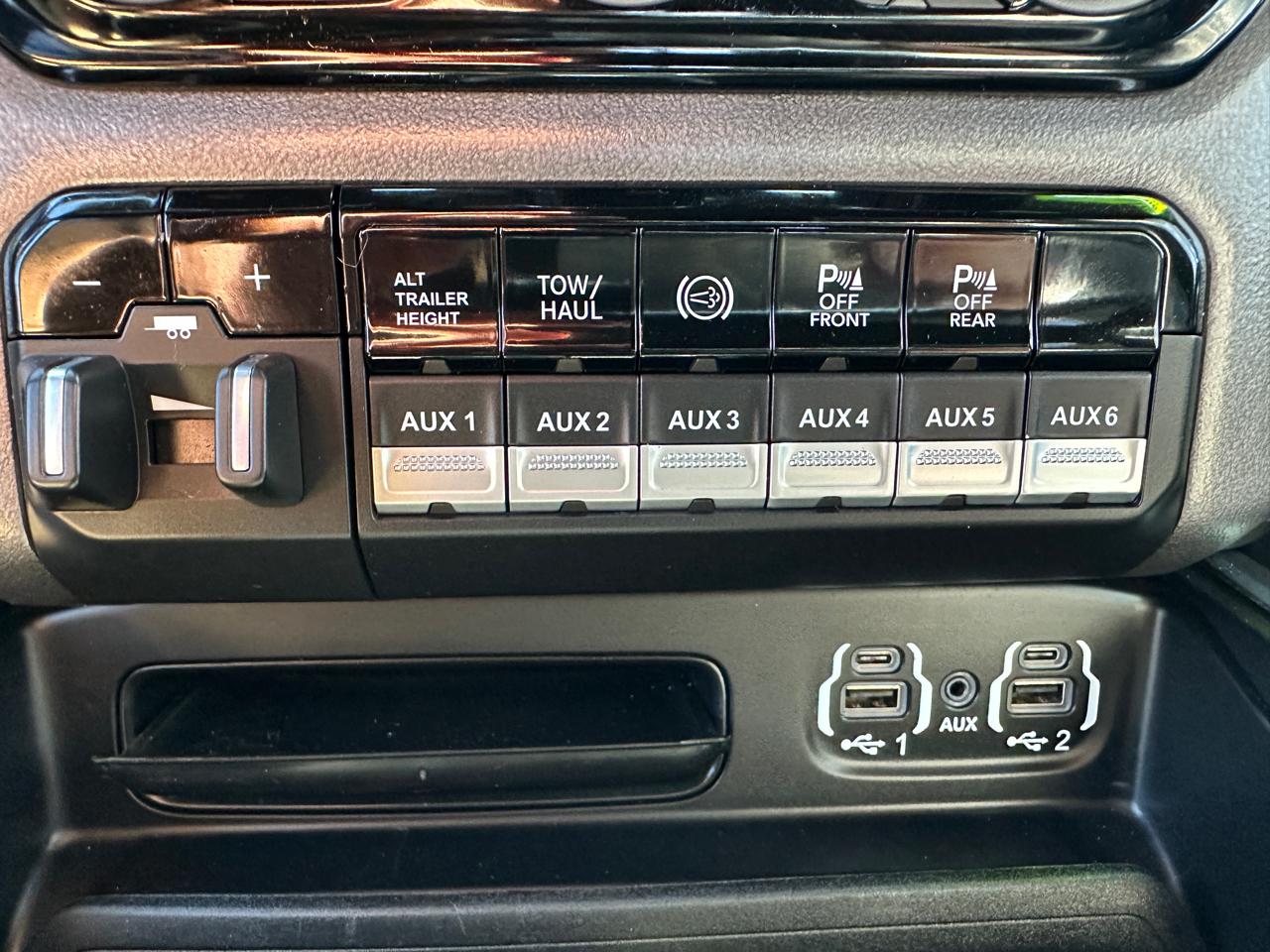 RAM 3500 Laramie Crew Cab SWB 4WD 2020