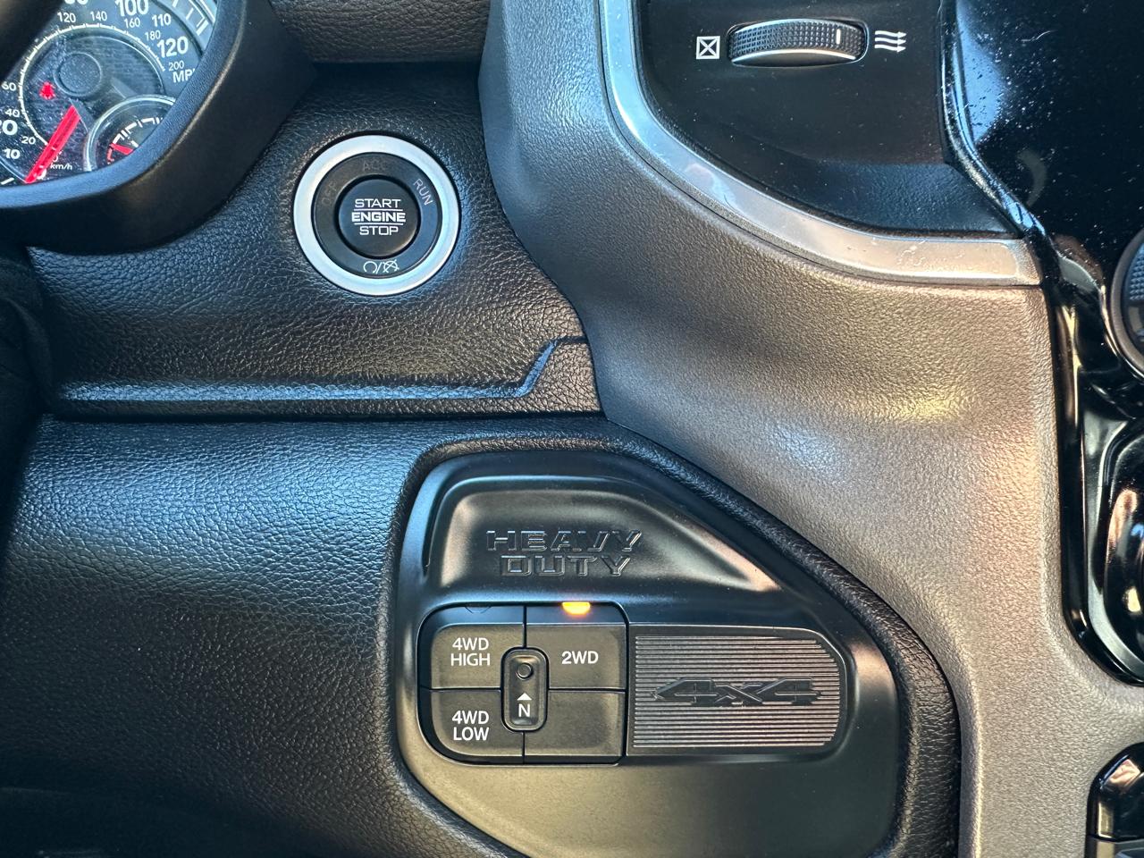RAM 3500 Laramie Crew Cab SWB 4WD 2020