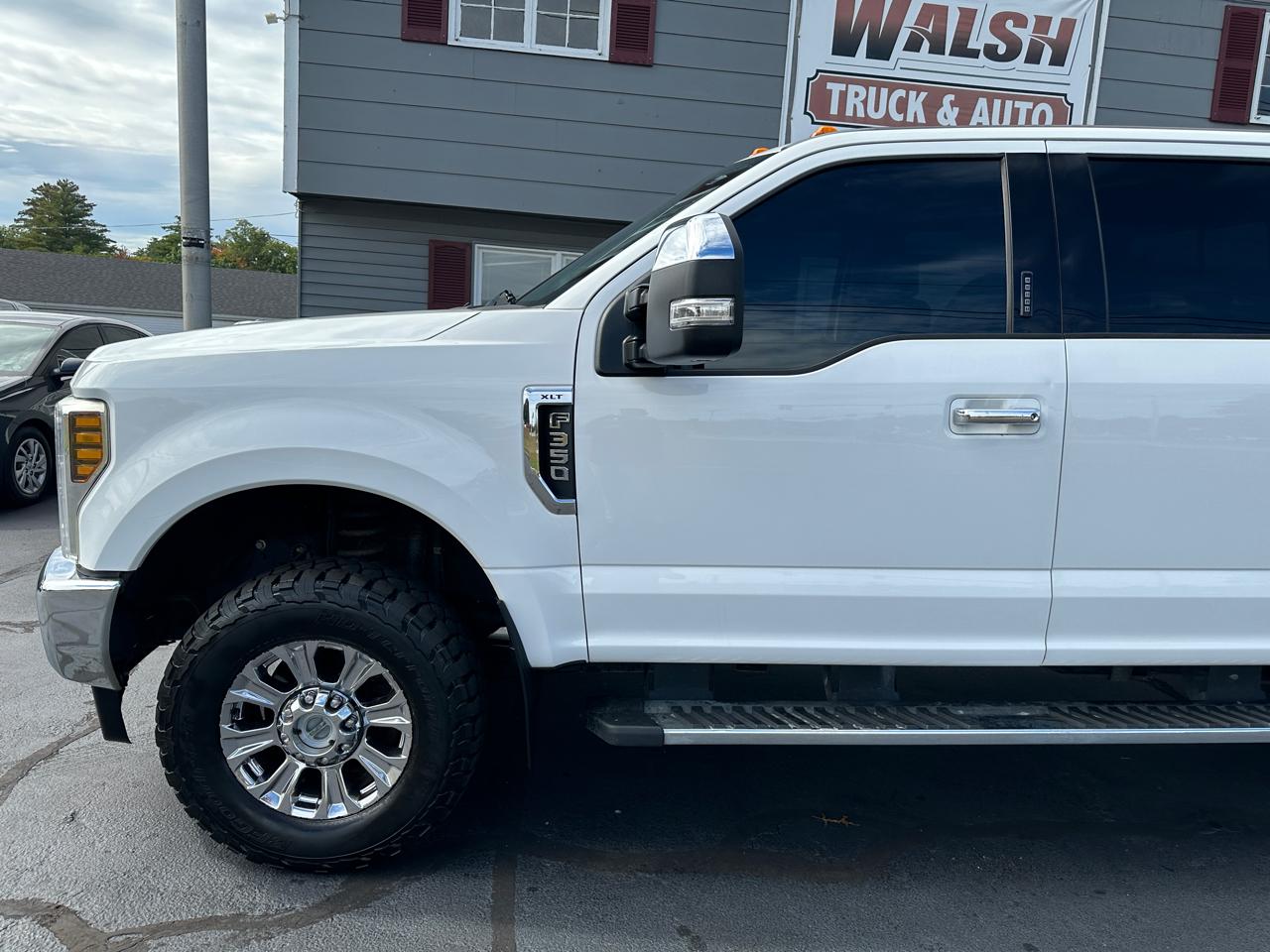 Ford F-350 SD XLT Crew Cab Short Bed 4WD 2018