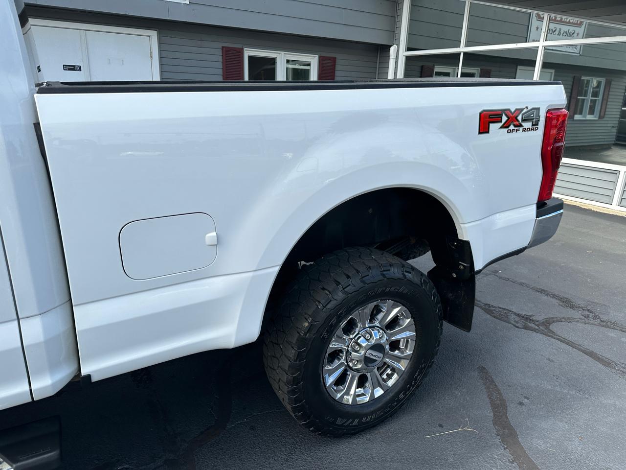 Ford F-350 SD XLT Crew Cab Short Bed 4WD 2018
