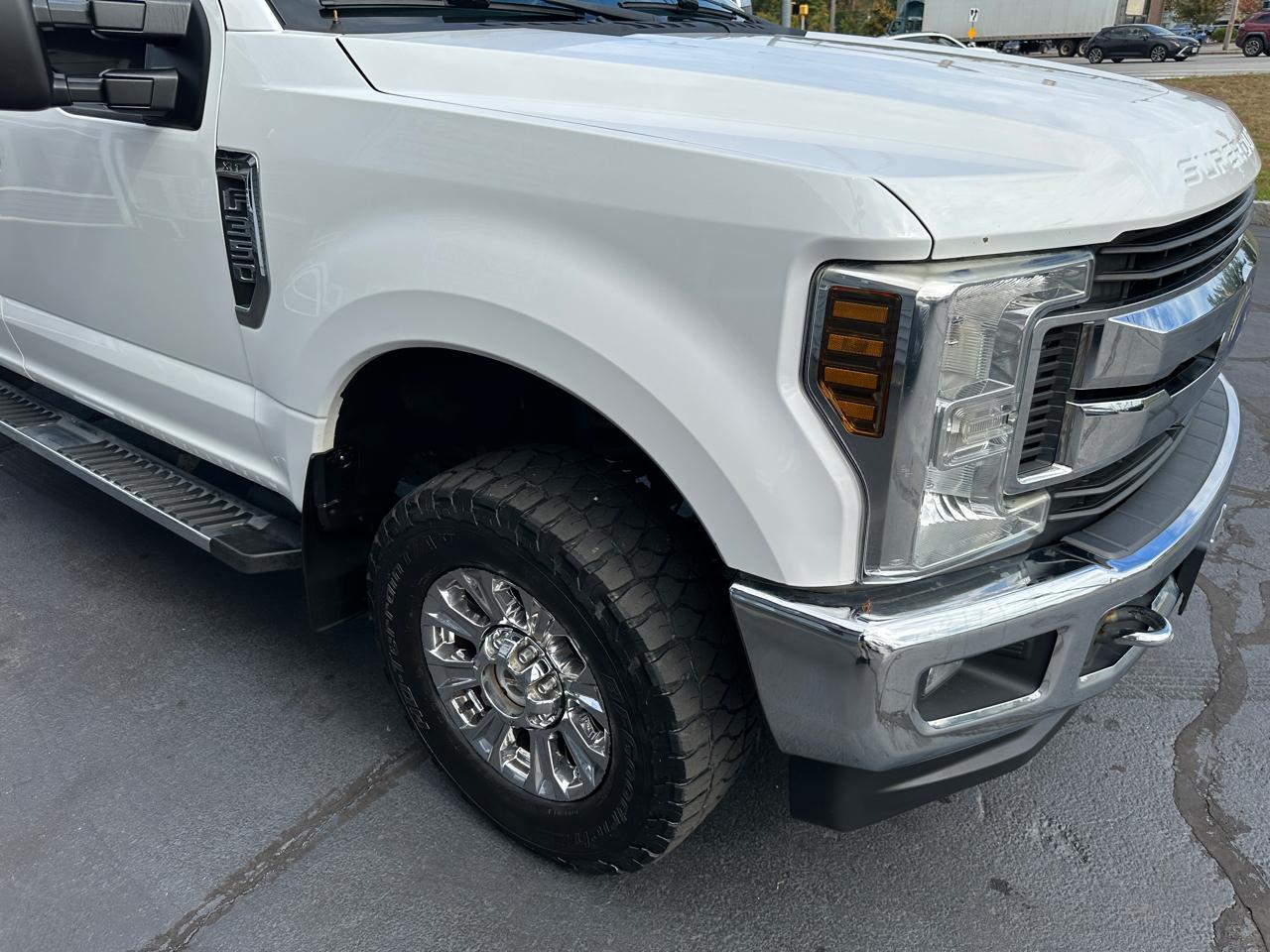Ford F-350 SD XLT Crew Cab Short Bed 4WD 2018
