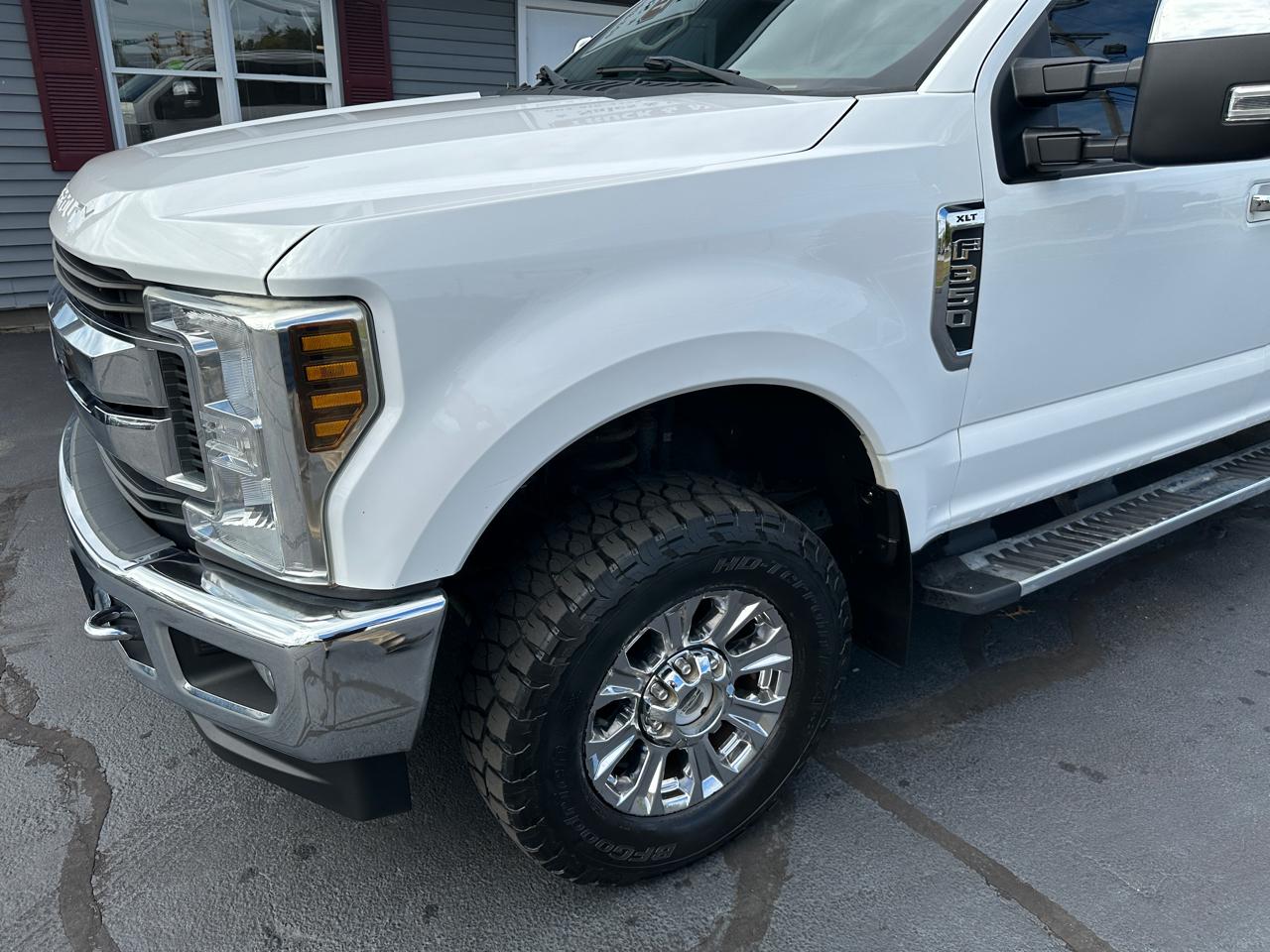 Ford F-350 SD XLT Crew Cab Short Bed 4WD 2018