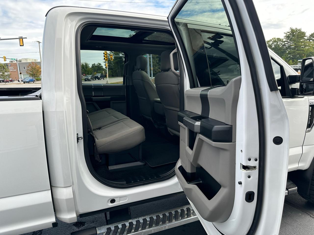 Ford F-350 SD XLT Crew Cab Short Bed 4WD 2018