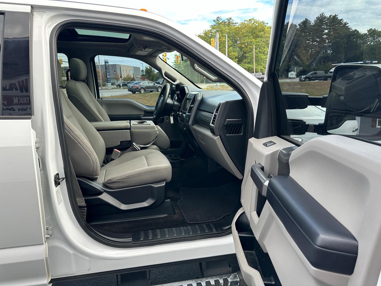 Ford F-350 SD XLT Crew Cab Short Bed 4WD 2018
