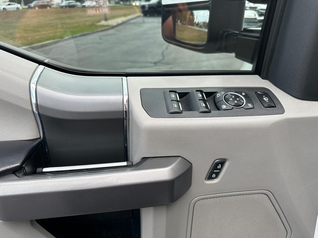 Ford F-350 SD XLT Crew Cab Short Bed 4WD 2018
