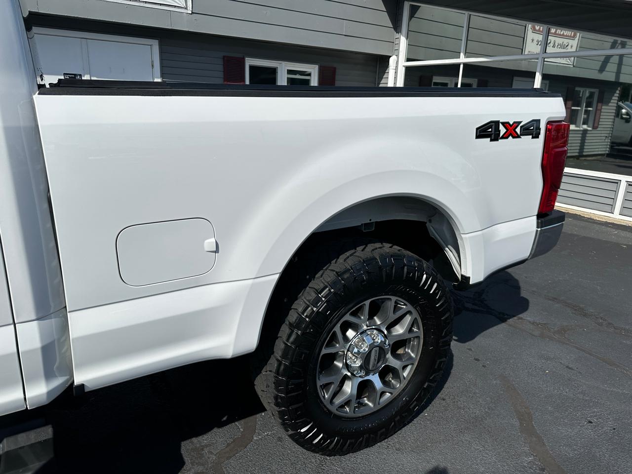 Ford F-250 SD Lariat Crew Cab Short Bed 4WD 2021