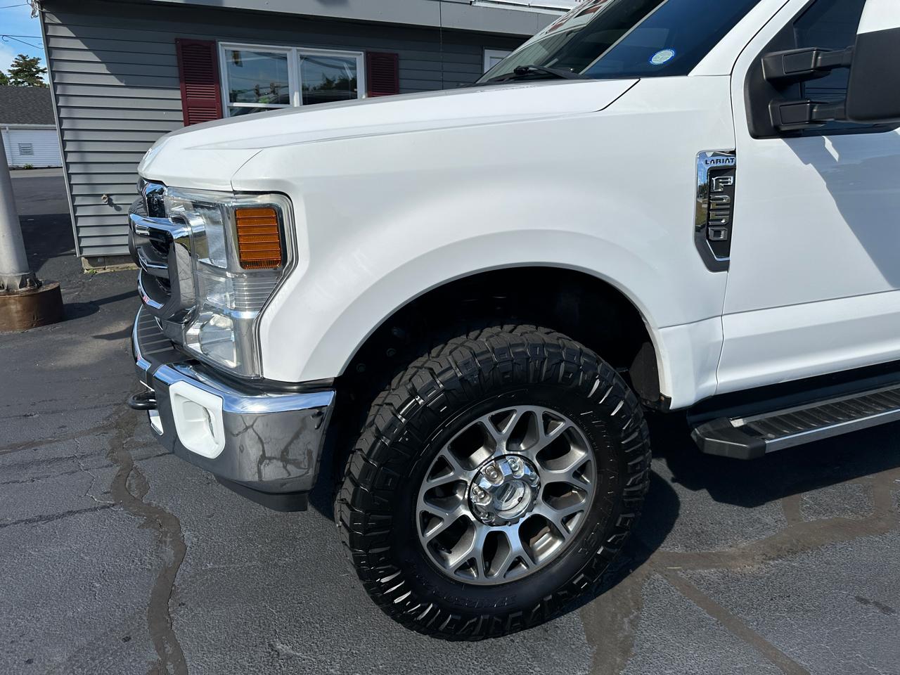 Ford F-250 SD Lariat Crew Cab Short Bed 4WD 2021