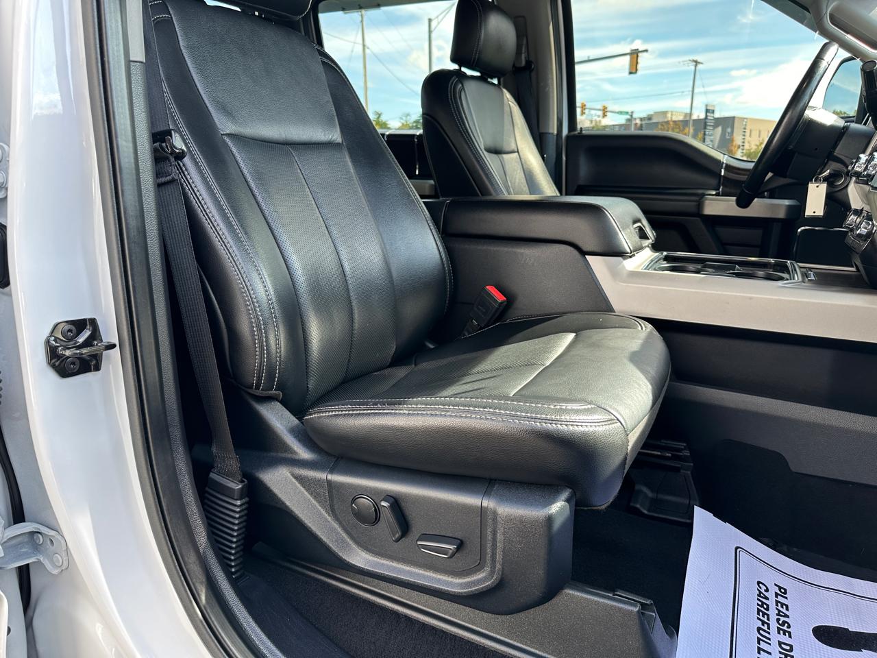 Ford F-250 SD Lariat Crew Cab Short Bed 4WD 2021