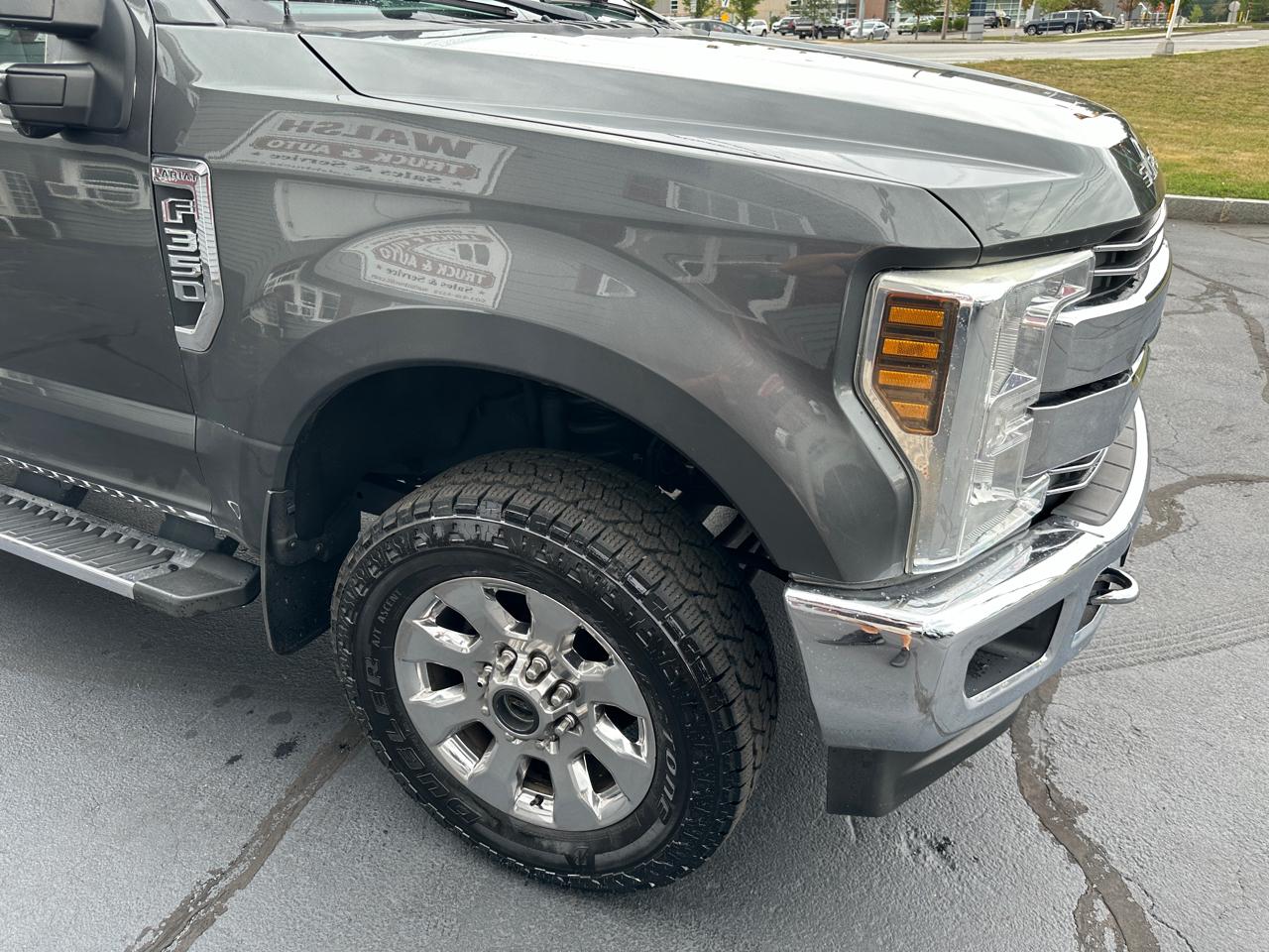 Ford F-350 SD Lariat Crew Cab 4WD 2019