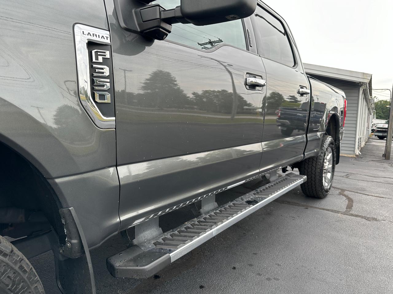Ford F-350 SD Lariat Crew Cab 4WD 2019