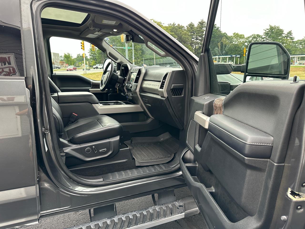 Ford F-350 SD Lariat Crew Cab 4WD 2019