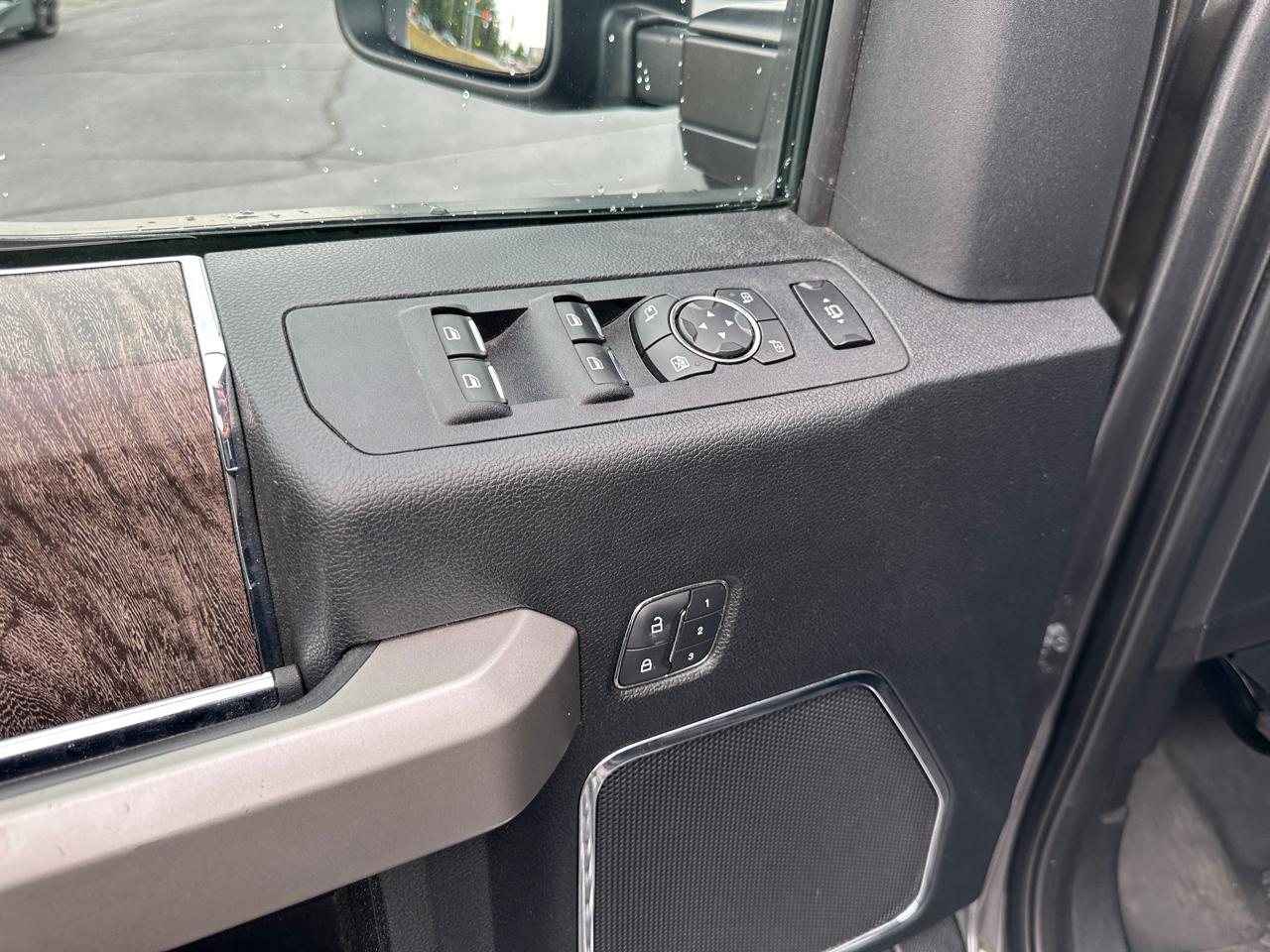 Ford F-350 SD Lariat Crew Cab 4WD 2019