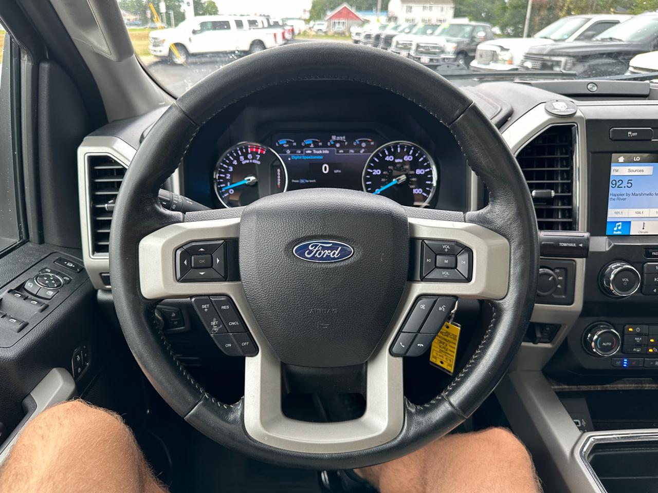 Ford F-350 SD Lariat Crew Cab 4WD 2019