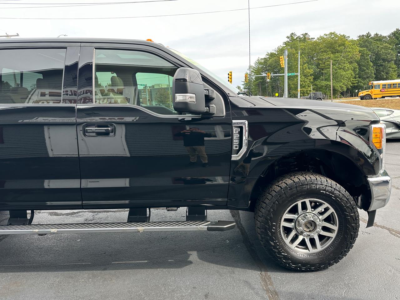 Ford F-250 SD Lariat Crew Cab 4WD 2017