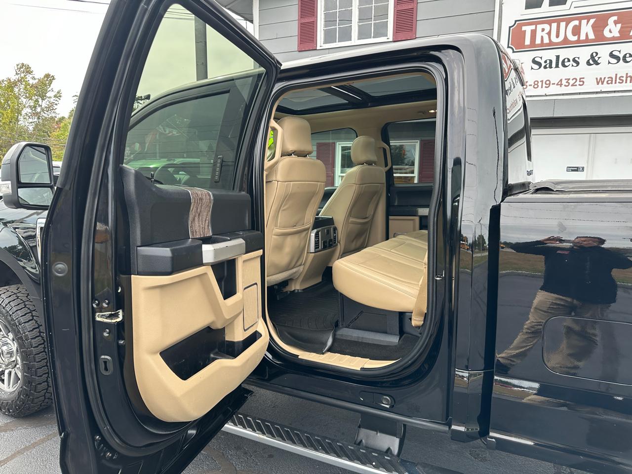 Ford F-250 SD Lariat Crew Cab 4WD 2017