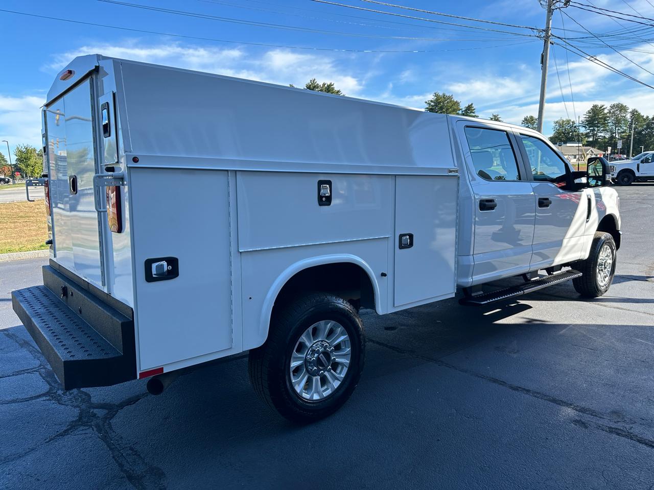 Ford F-250 SD XL Crew Cab 4WD 2022