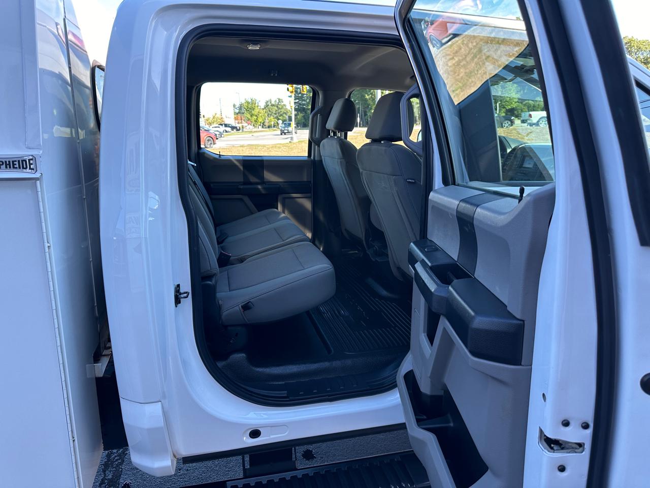Ford F-250 SD XL Crew Cab 4WD 2022
