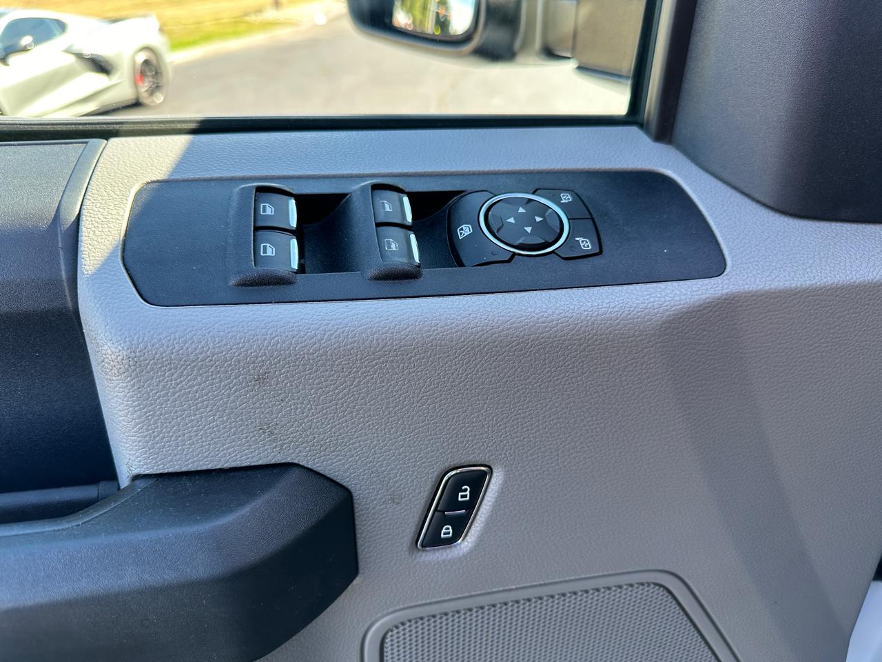 Ford F-250 SD XL Crew Cab 4WD 2022