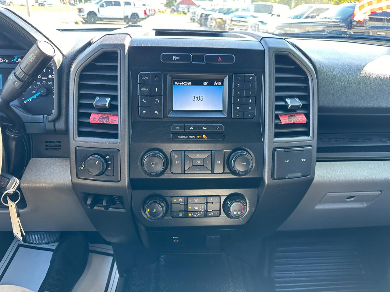 Ford F-250 SD XL Crew Cab 4WD 2022