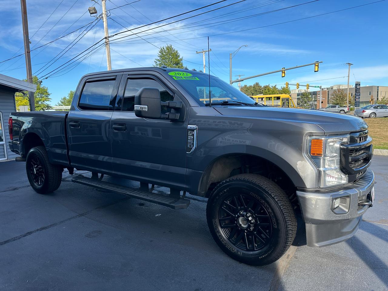 Ford F-250 SD XLT Crew Cab 4WD 2022