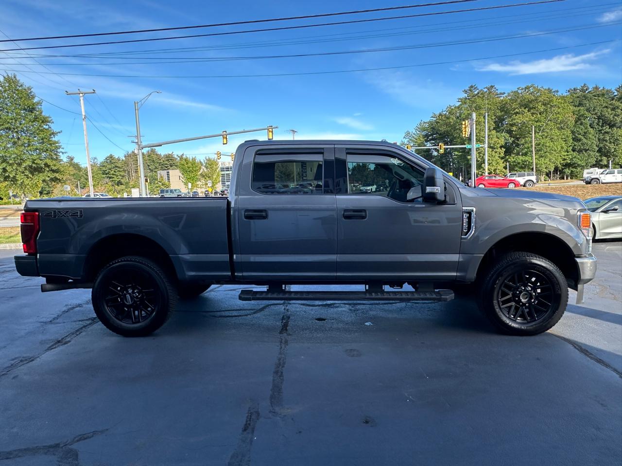 Ford F-250 SD XLT Crew Cab 4WD 2022