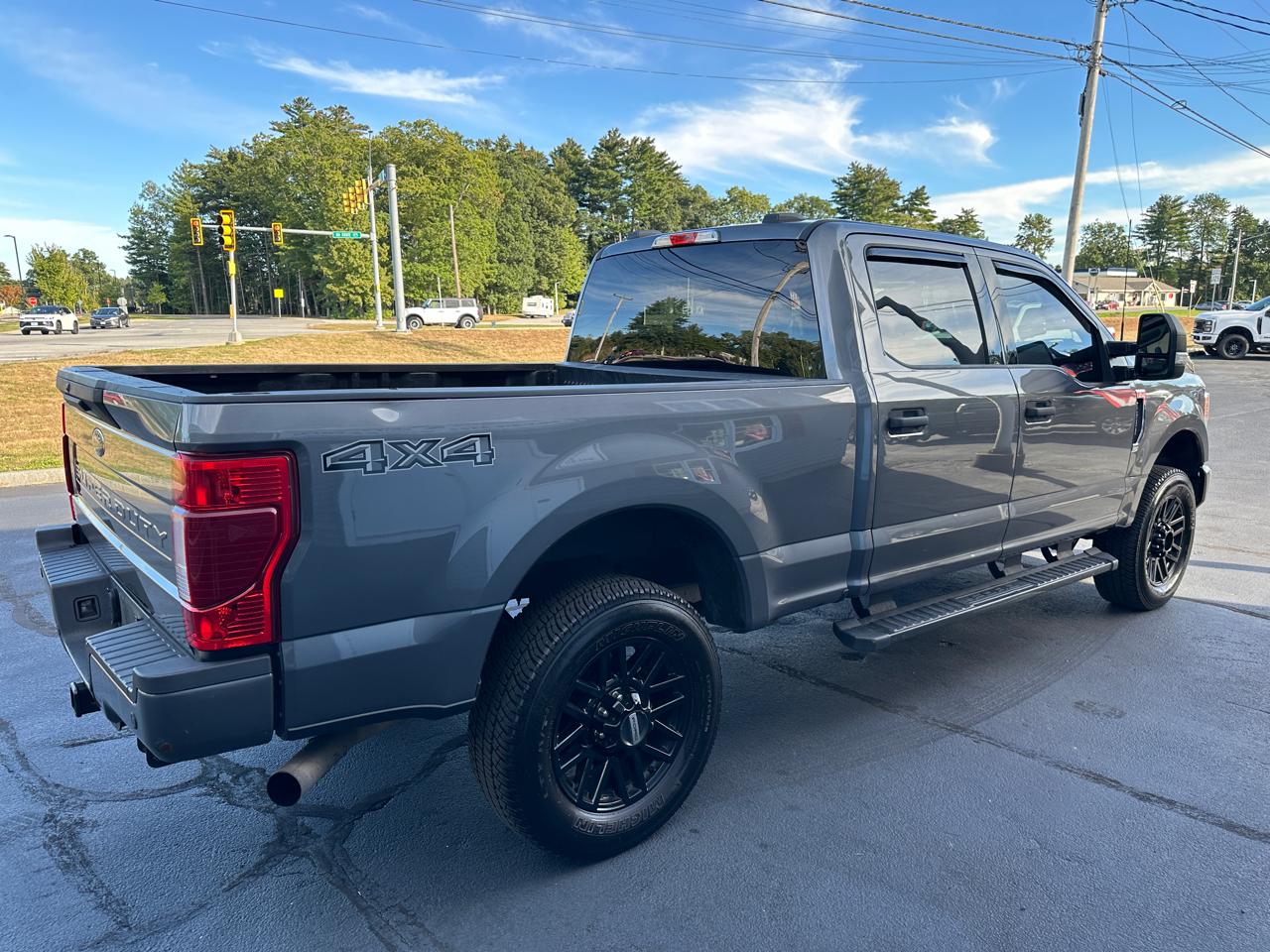 Ford F-250 SD XLT Crew Cab 4WD 2022