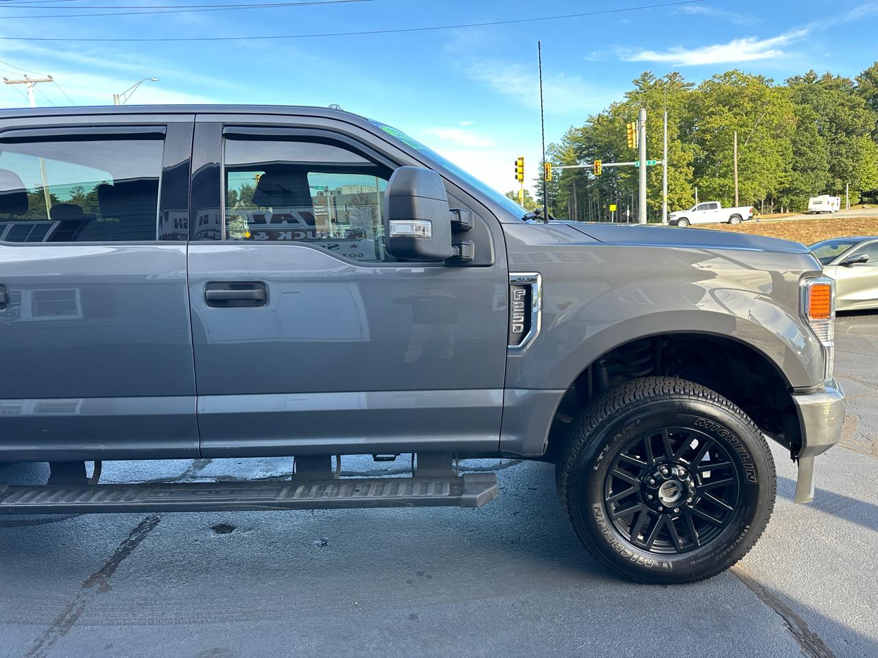 Ford F-250 SD XLT Crew Cab 4WD 2022