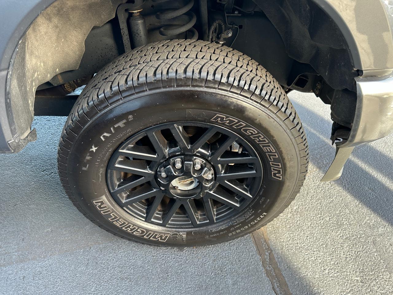 Ford F-250 SD XLT Crew Cab 4WD 2022