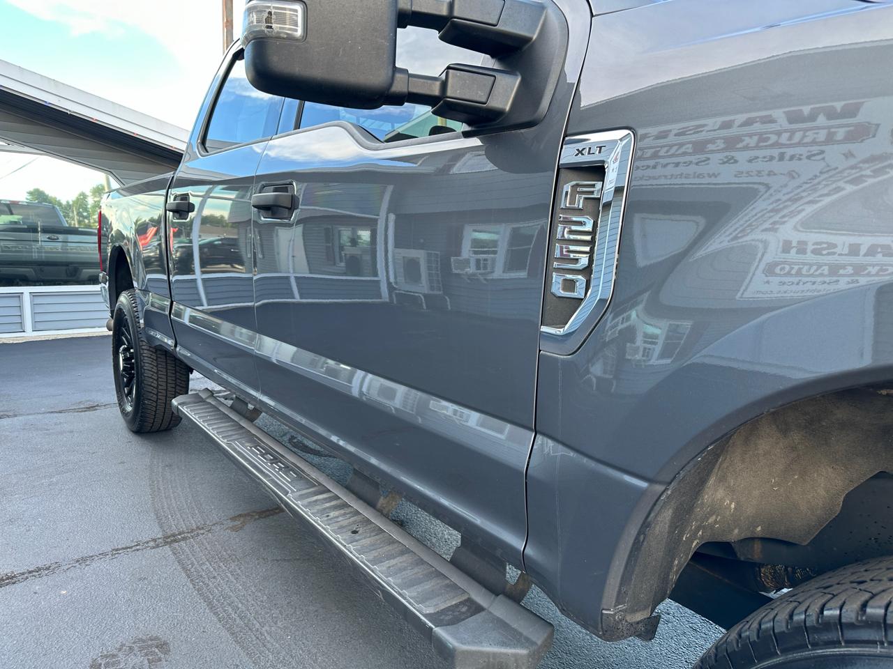 Ford F-250 SD XLT Crew Cab 4WD 2022