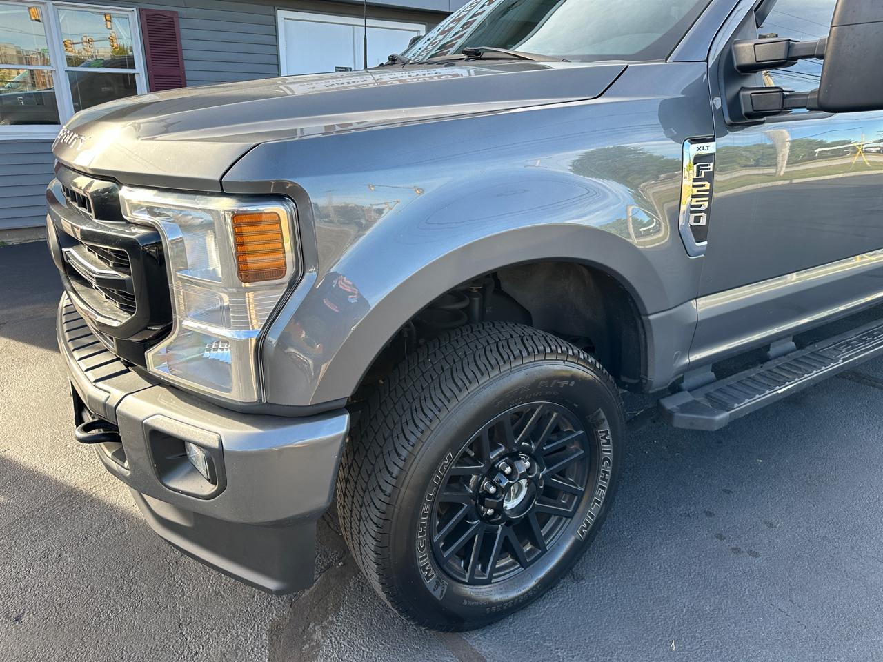 Ford F-250 SD XLT Crew Cab 4WD 2022